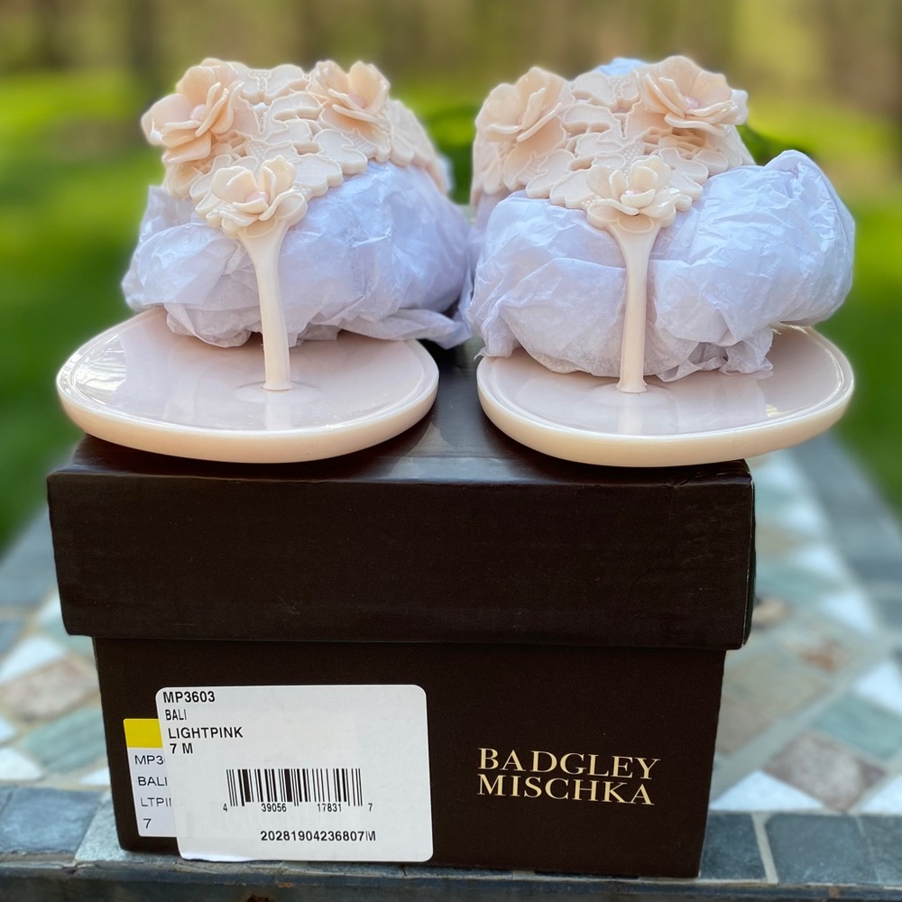 Badgley Mischka Bali Jelly Flip Flop - Picture 5 of 8